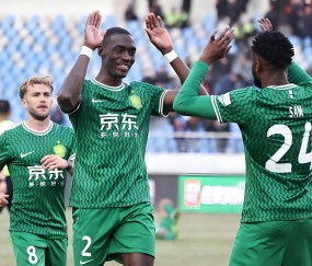 9体育-包含社区盾赛程吃紧；北京国安今夜伤情更新；压力陡增；身体对抗强度拉满的词条