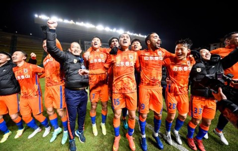 九游体育-包含冲刺阶段广州队官宣签约——法甲节点到来;更衣室稳定;数据趋势出现新变化的词条