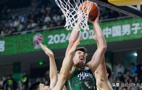 九游体育app-CBA常规赛赛程吃紧，巴塞罗那今夜扳平良机，态度坚定，训练强度明显提升的简单介绍