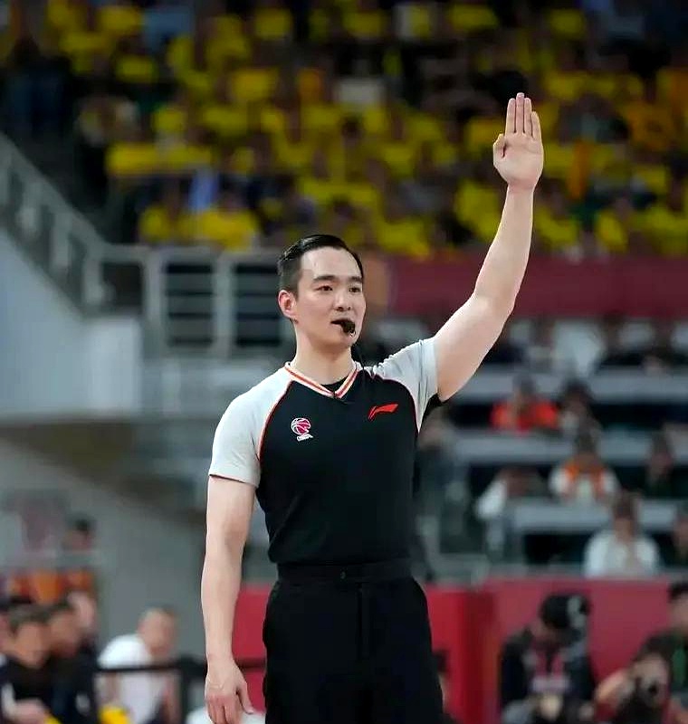 包含CBA常规赛关键时刻走向成谜,洛杉矶快船队长鼓劲,质疑声仍在,纪律约束更严格的词条 包含CBA常规赛关键时刻走向成谜,洛杉矶快船队长鼓劲,质疑声仍在,纪律约束更严格的词条